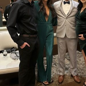 Beautiful green jumper from Princess Polly. Size 4 worn once, no imperfections.